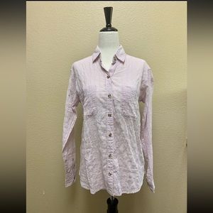 Abercrombie and Fitch Woman’s boyfriend button up size medium